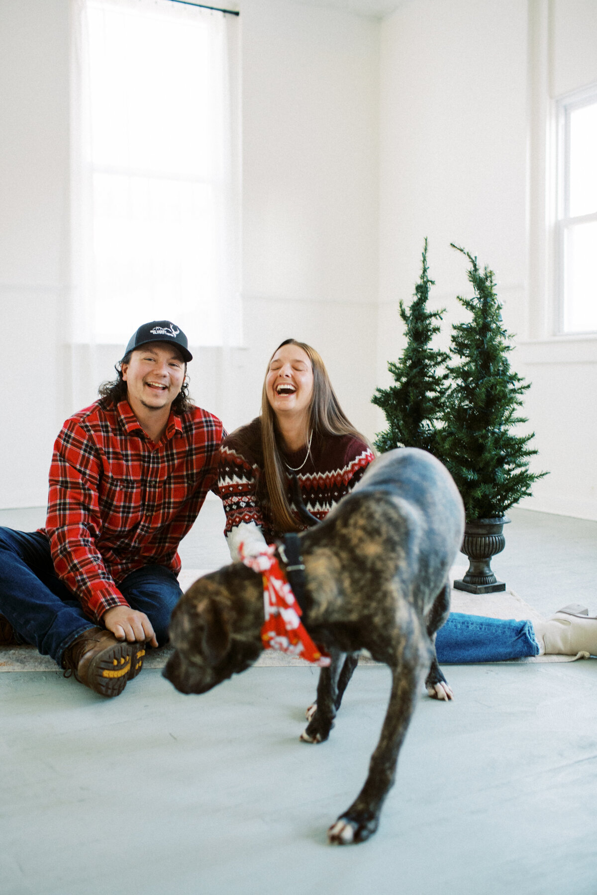Christmas_Mini_Sessions_2024_Haley&Colin_12