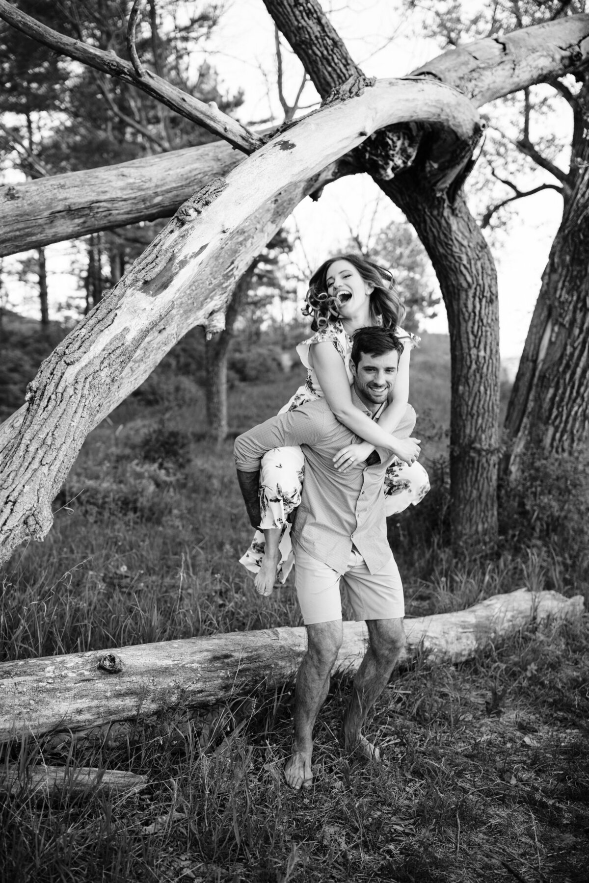 Engagement-Photos-at-Kohler-Andrae10
