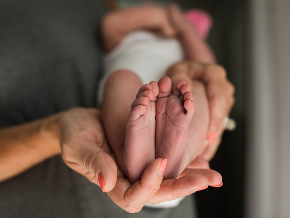 in-home-lifestyle-newborn-photography-14