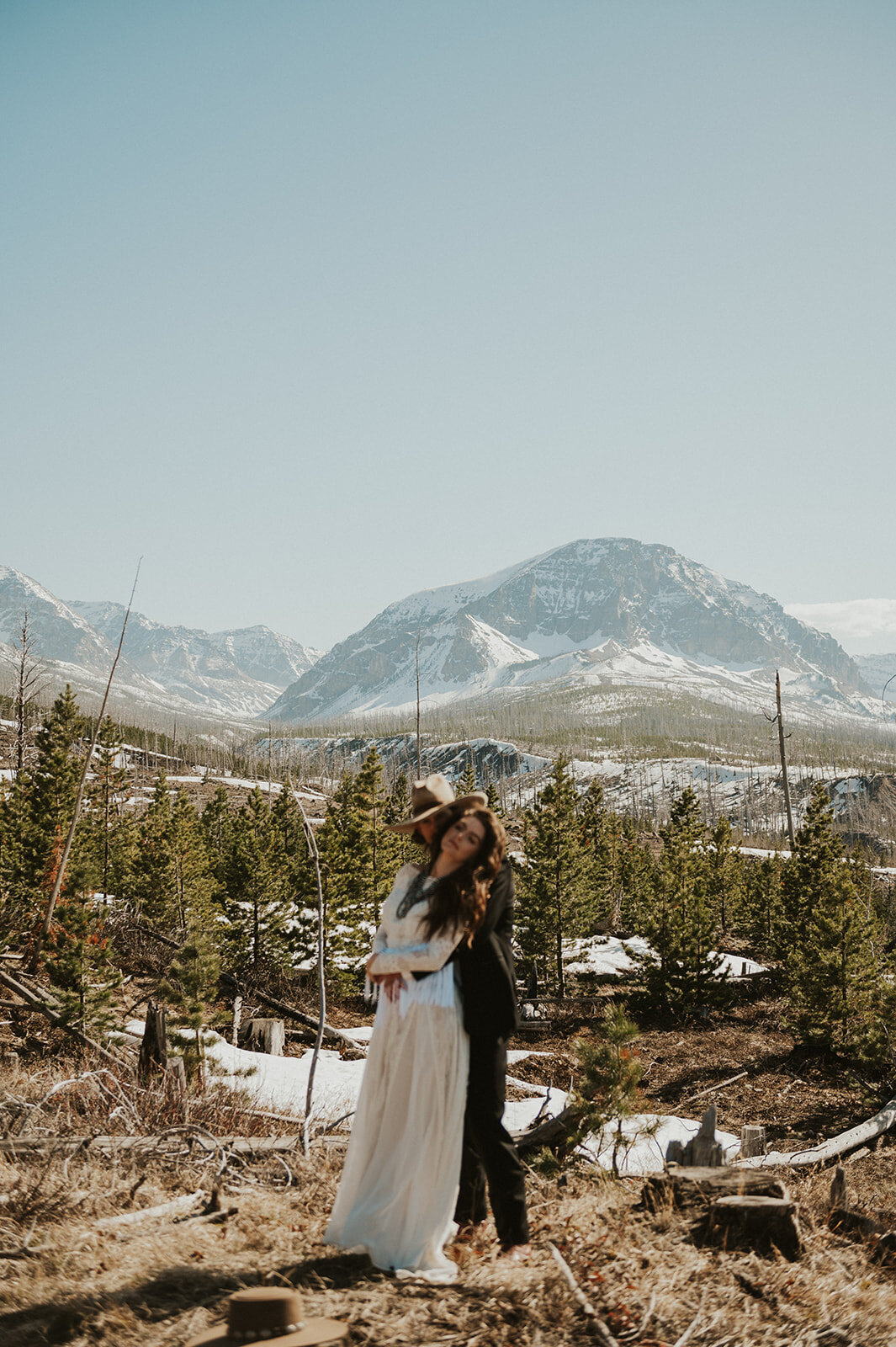 western-boho-glacier-park-elopement-presley-gray-photo-9664