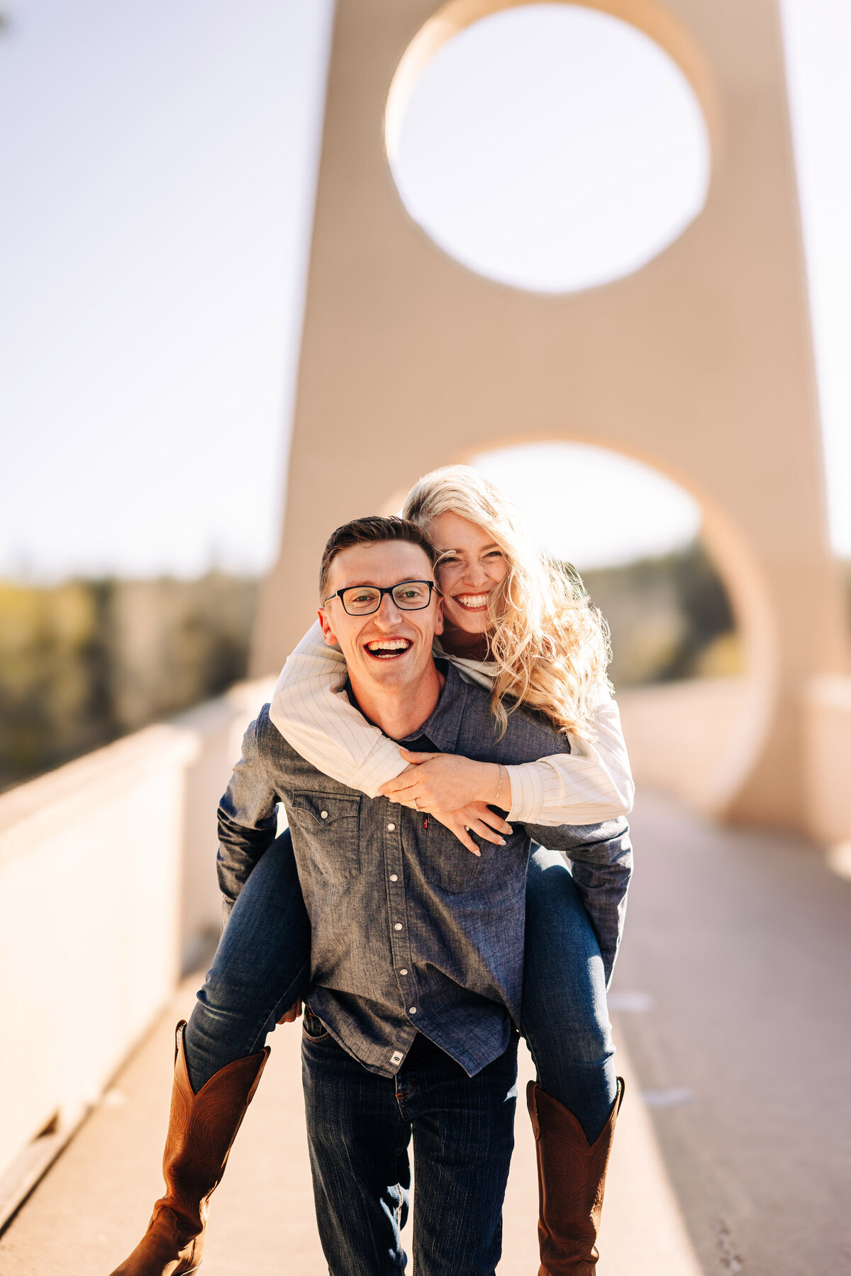 0043-Courtney&ToddEngage