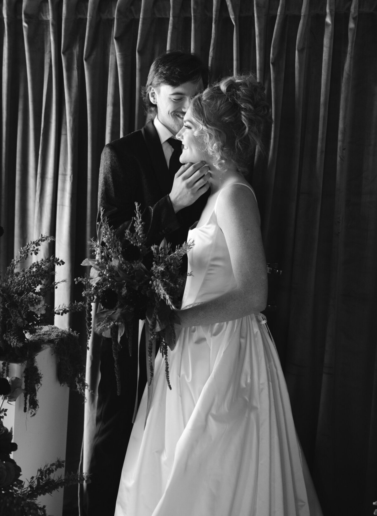 rcc photography, monick yards wedding, sioux falls wedding photographer, luxury wedding photographer, cinematic and documentary photographer, midwest wedding-29