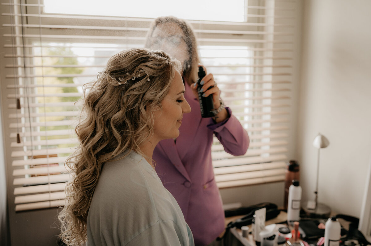 Pure Liefde Fotografie - Jeffrey & Manon - Getting ready Manon-12