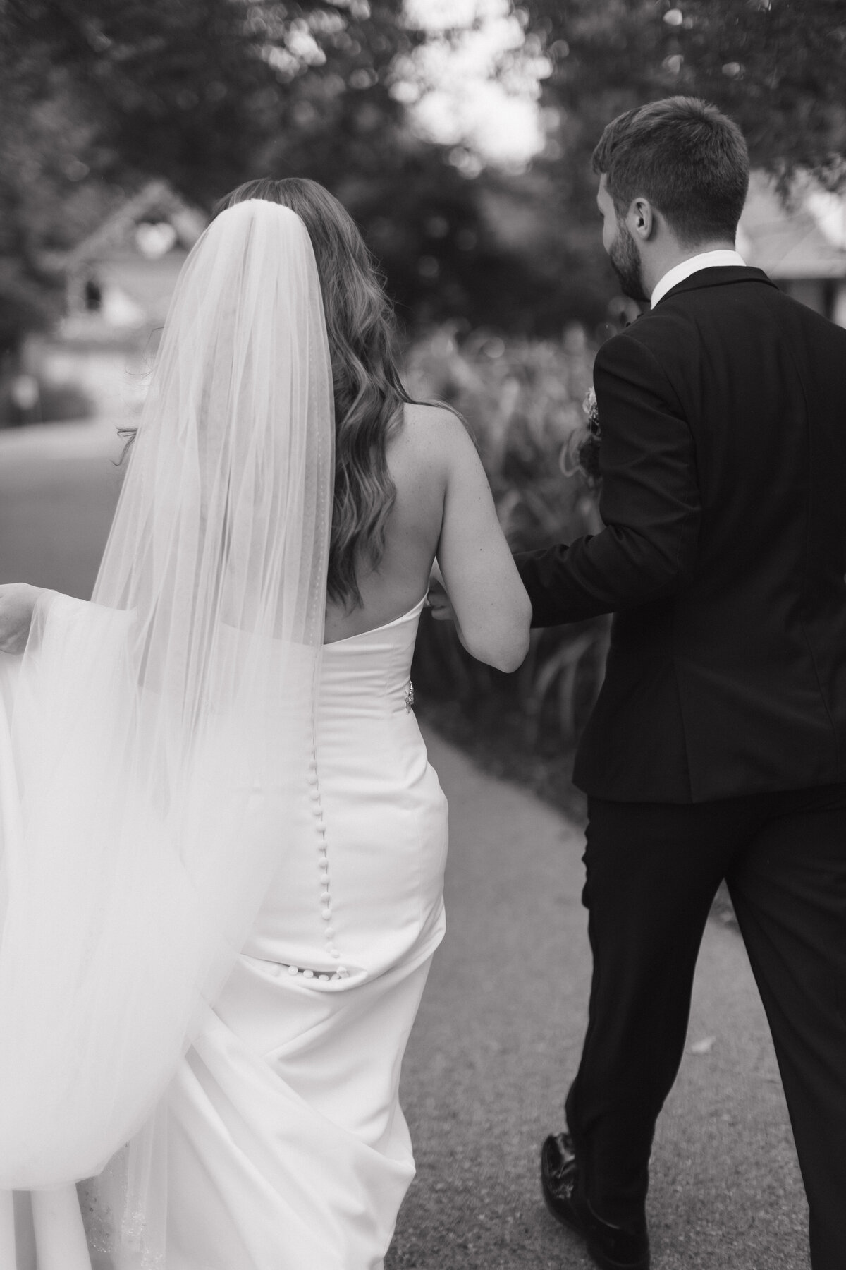 Black and white wedding photography Indianapolis couple