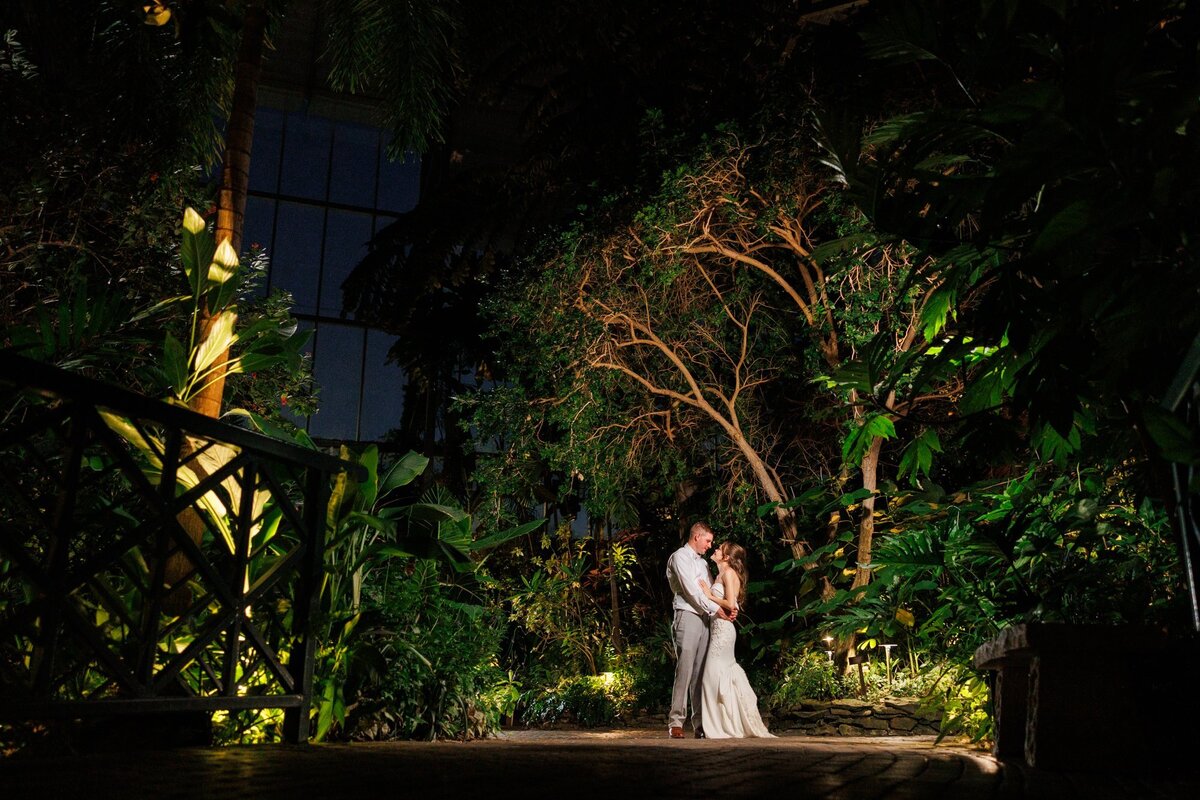 65-grand-rapids-frederik-meijer-garden-wedding