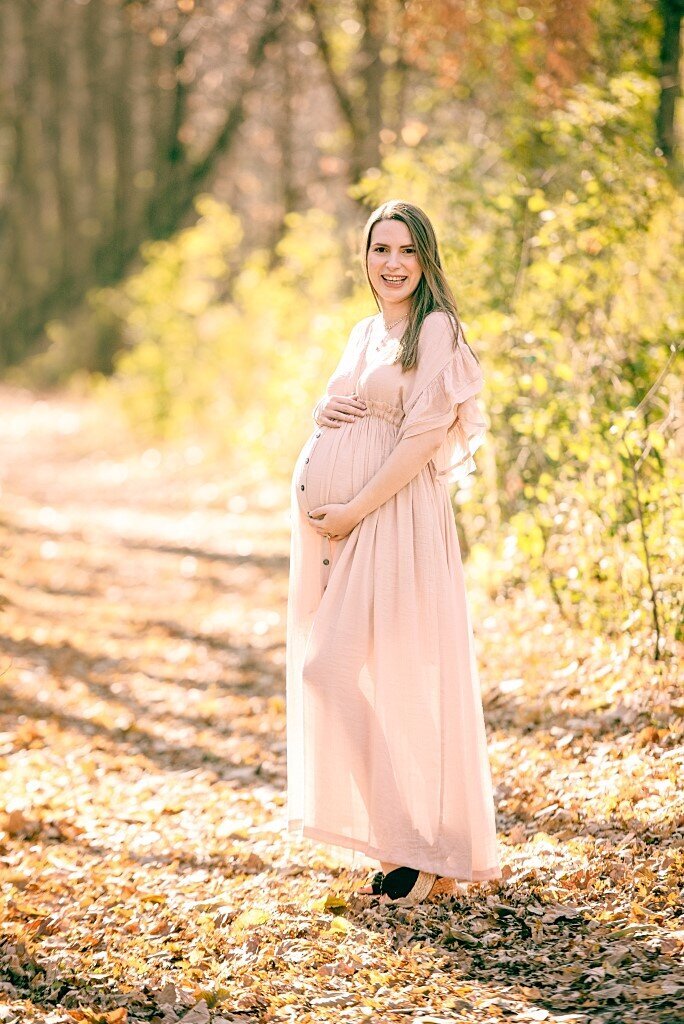 pregnant woman in pink