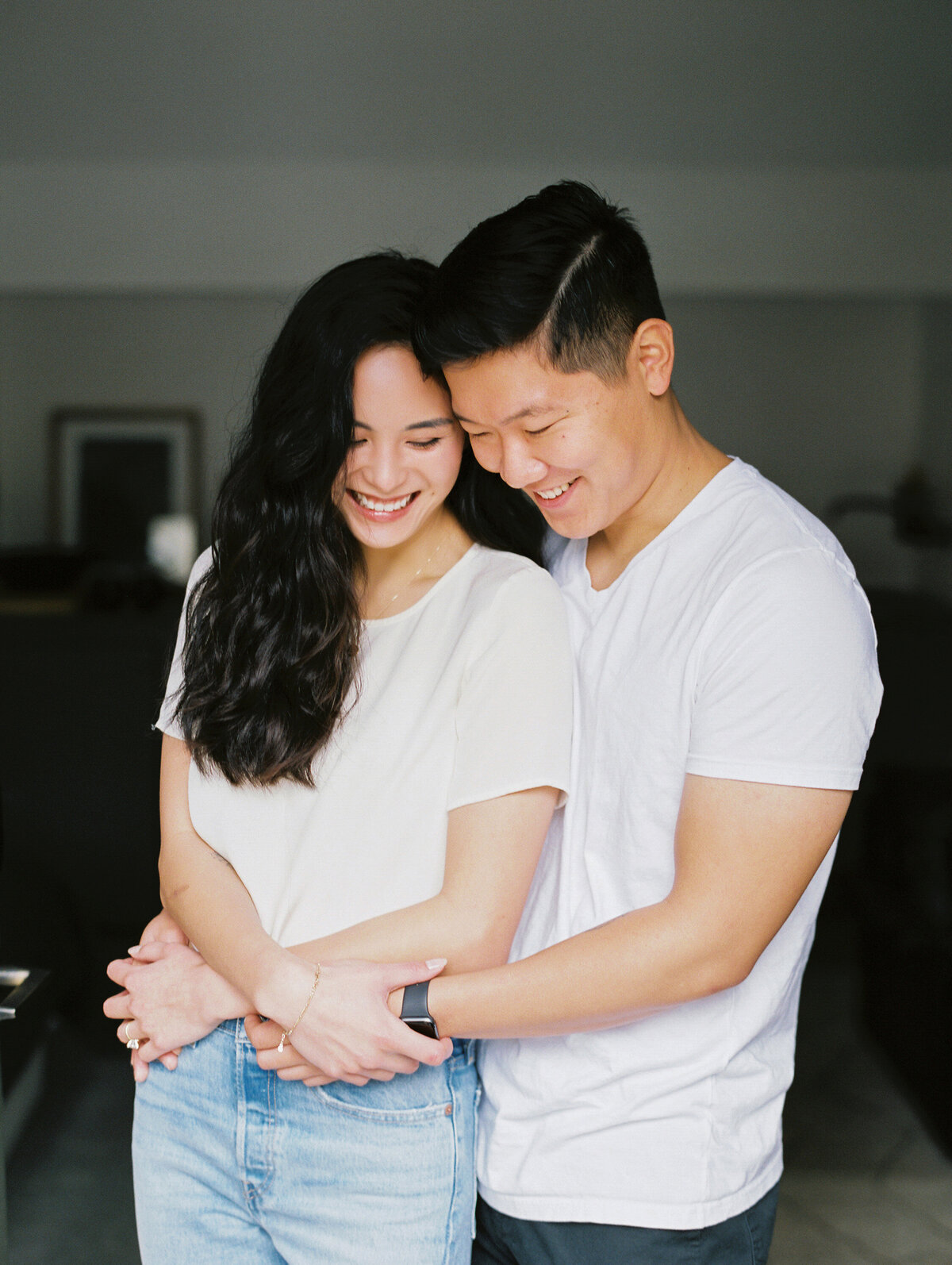 at-home-engagement-session-photos-portland-oregon-the-tenneys-05