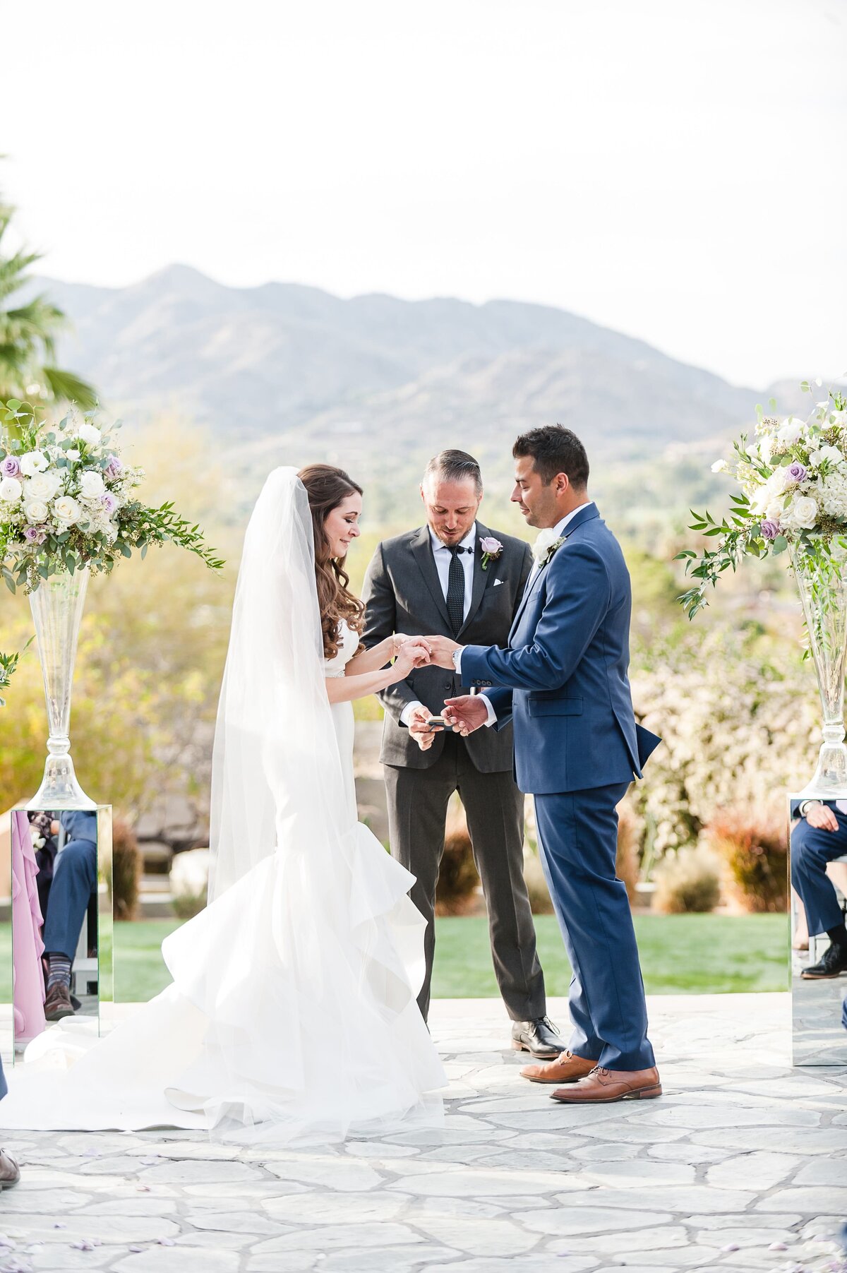 Sanctuary-on-Camelback-Wedding-by-Leslie-Ann-Photography-00036