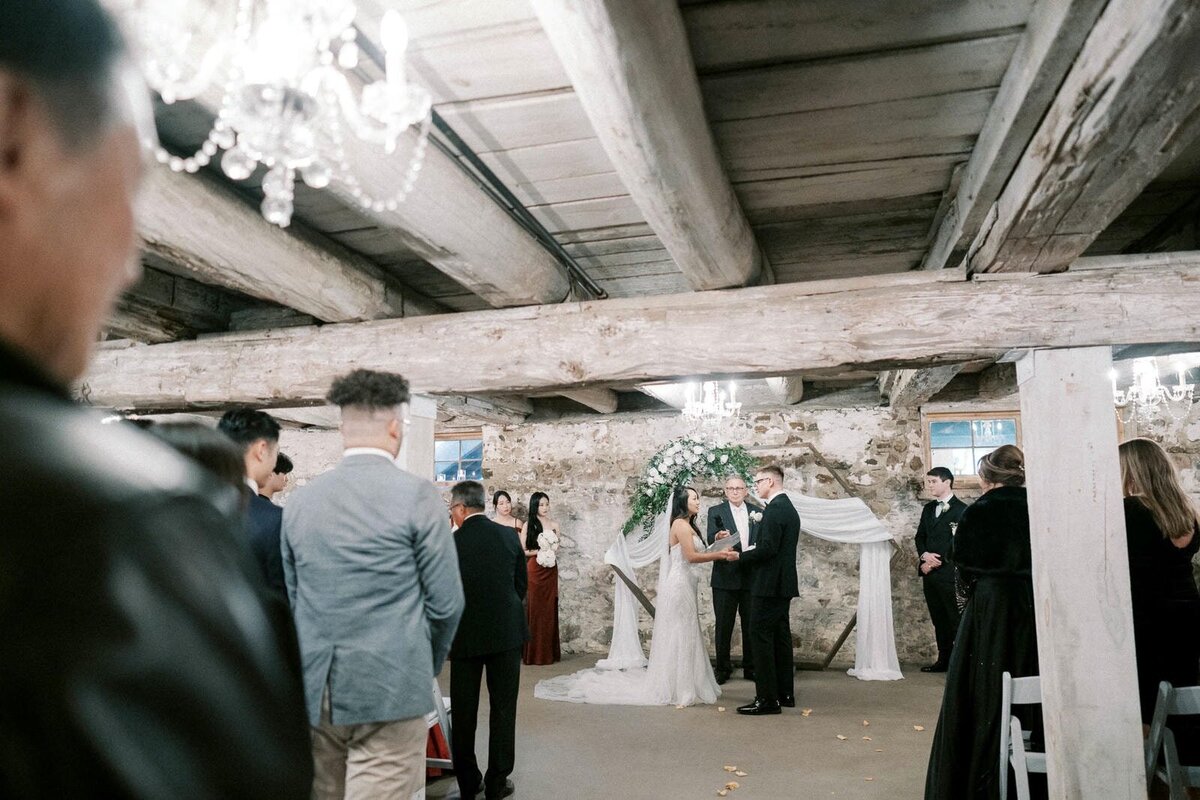 W11-Wedding-Photos-Caledon-Valley-Estate-Eleanor-and-Michael-2024-11-02-2500px-1155