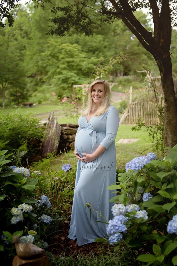 best Fayetteville GA maternity photographer, maternity portraits near me Griffin GA, maternity portrait studio McDonough GA