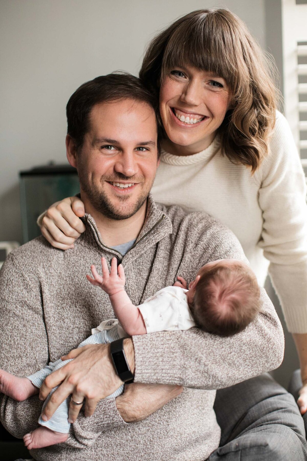 candid-natural-boston-newborn-family-photographer-zev-fisher-080