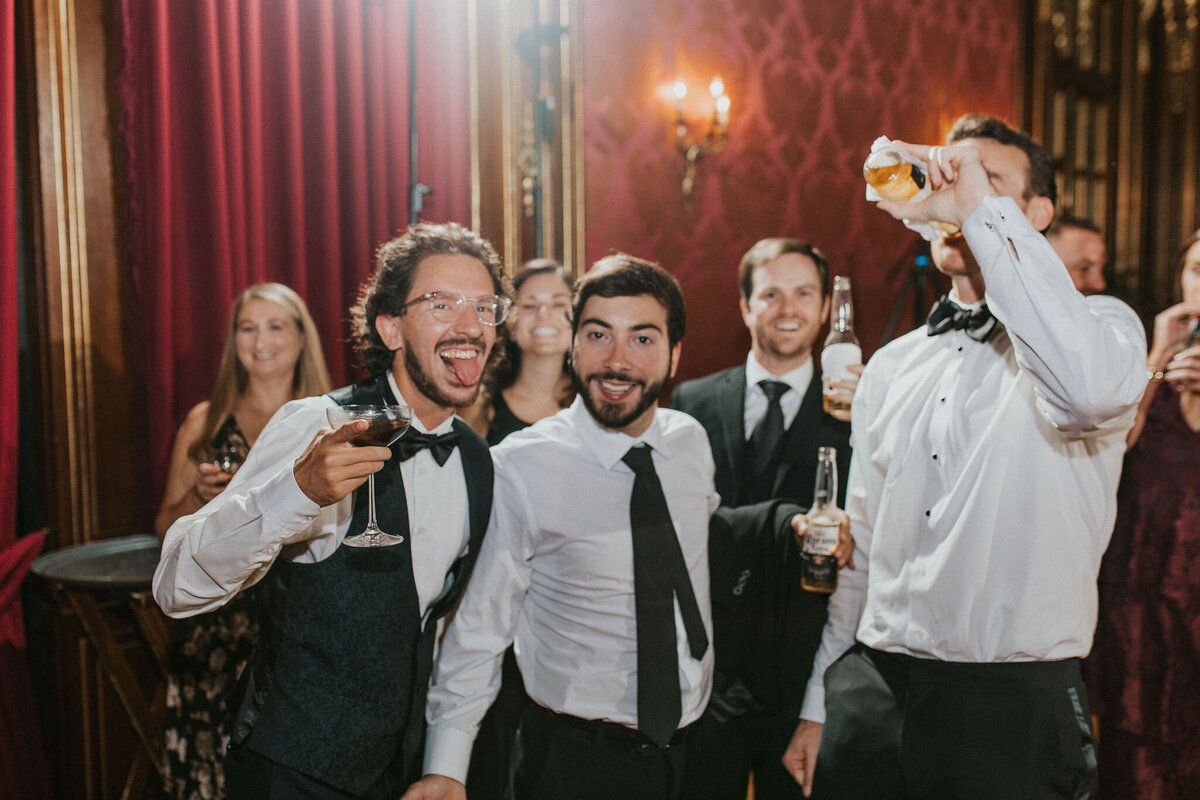 WELLING-FLORES.Wedding.EngineersClub-rcptn-187