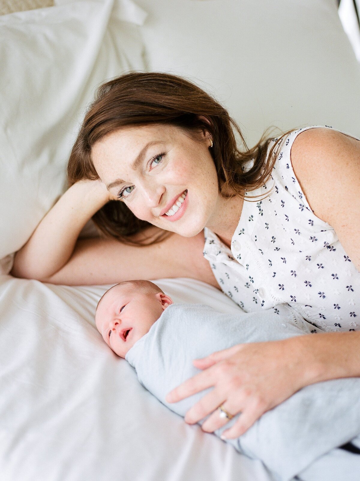 timeless-newborn-photos-charlottesville-va-amy-nicole-photography-0019