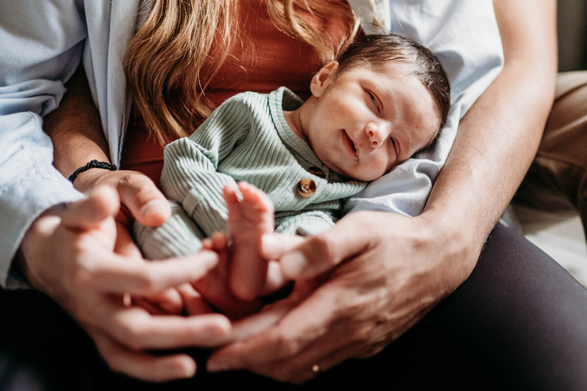 Las-Vegas-Newborn-Photos-at-home (60)