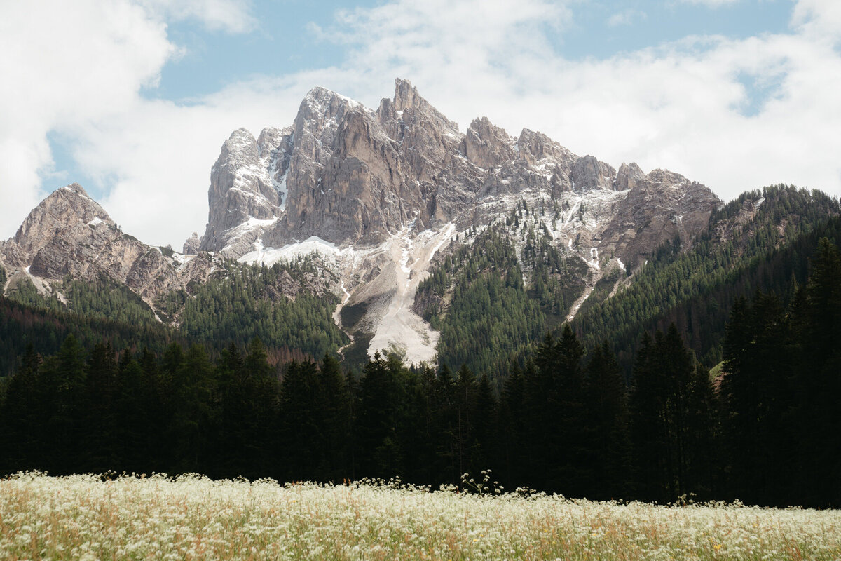 the_chaffins_international_destination_wedding_elopement_photographers_sammie_chaffin_micah_editorial_adventure_photos_travel_dolomites_italy_20