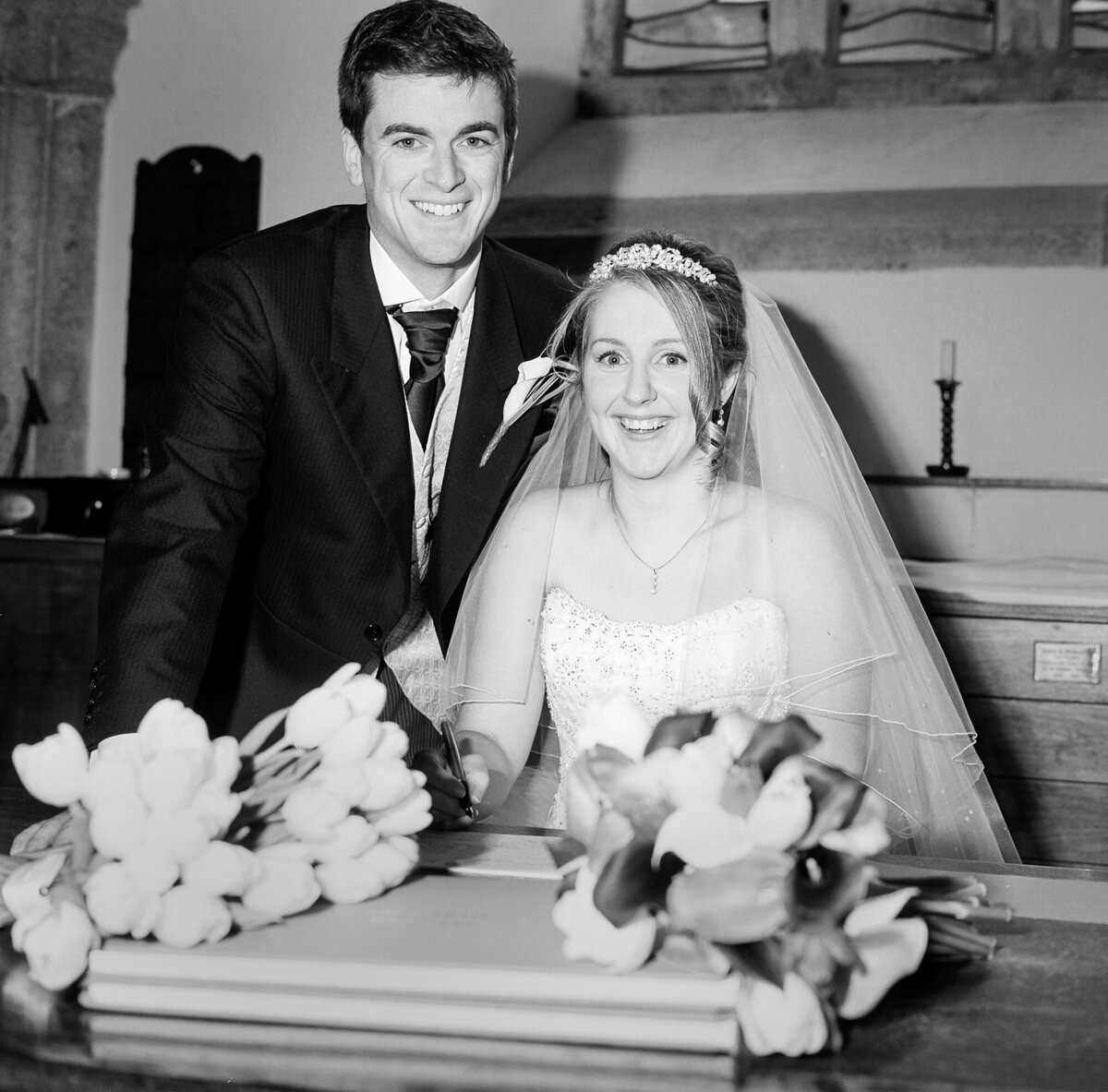 pro-story-photography_happy-couple_wembury-church_devon