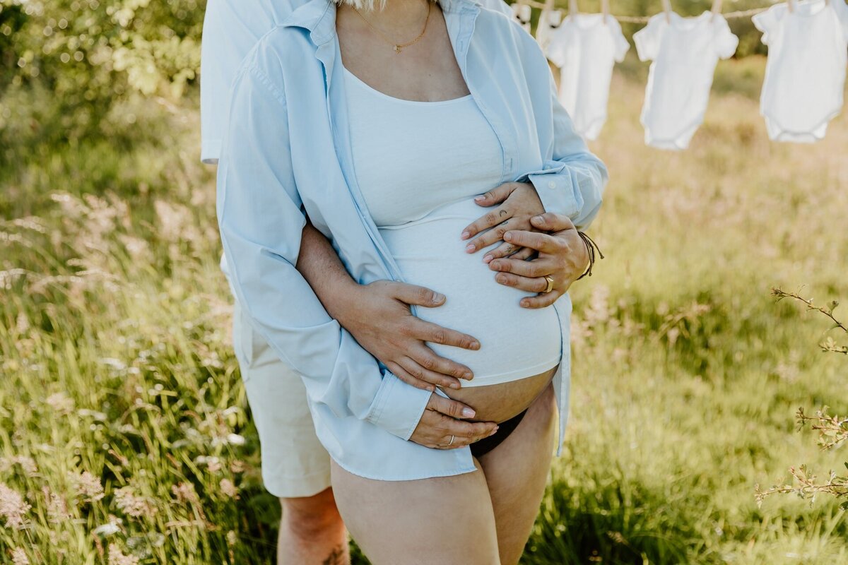 Droomlicht fotografie zwangerschap newborn gezin fotograaf zuid limburg (72)