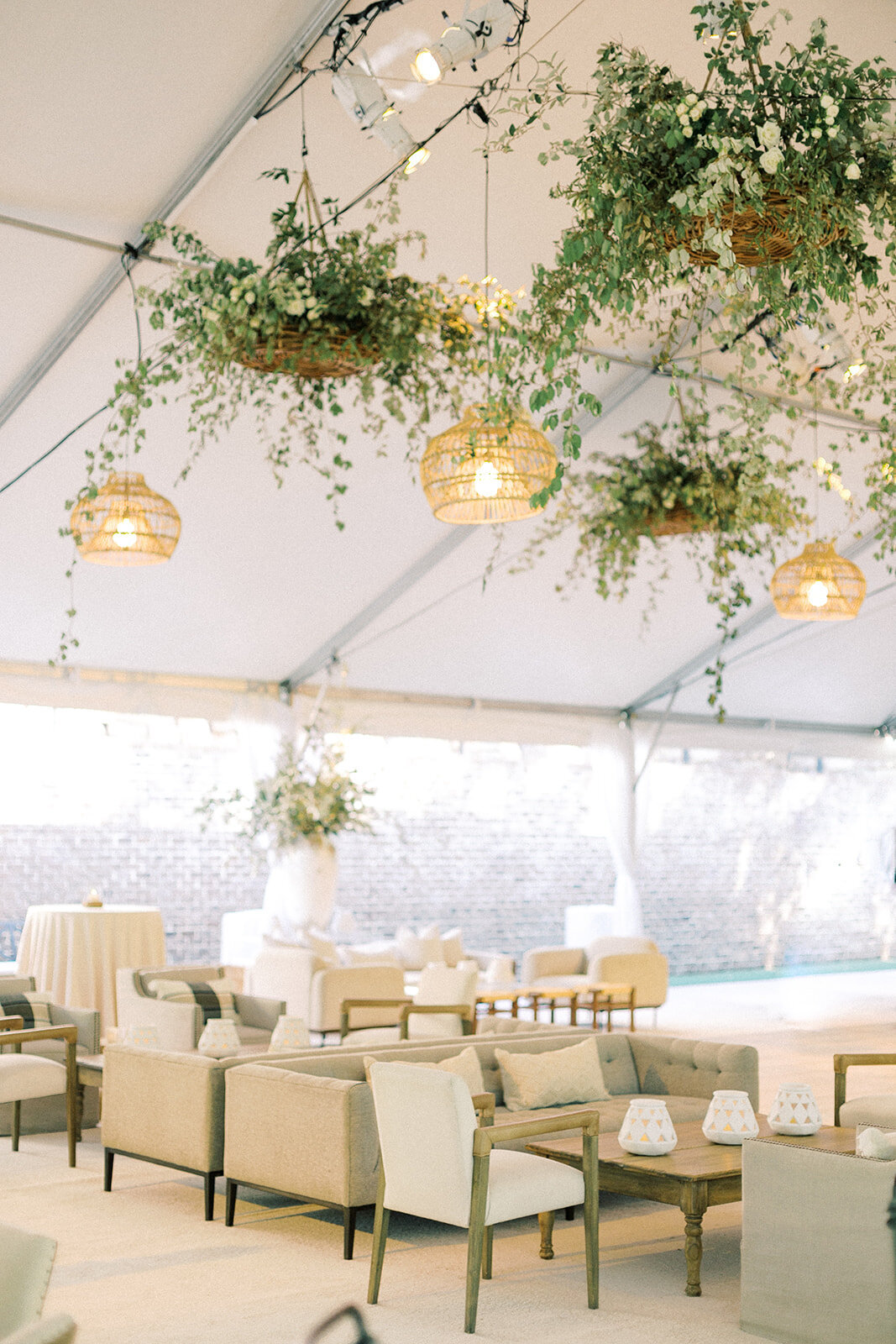 tented-reception-lounge