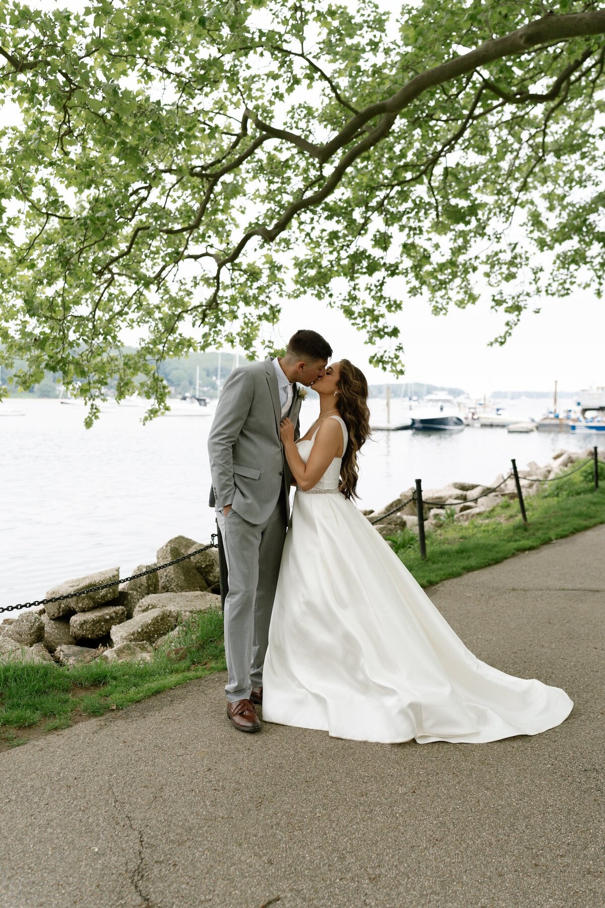 anne-barge-wedding-gown
