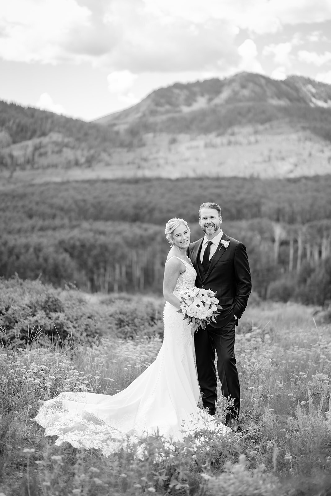 montage-deer-valley-summer-park-city-utah-wedding-logan-walker-425L-0317bw