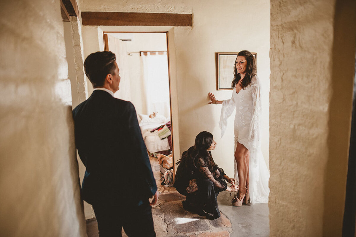 29-Palms-Inn-Joshua-Tree-Desert-Wedding-LGBTQ-Bohemian-15