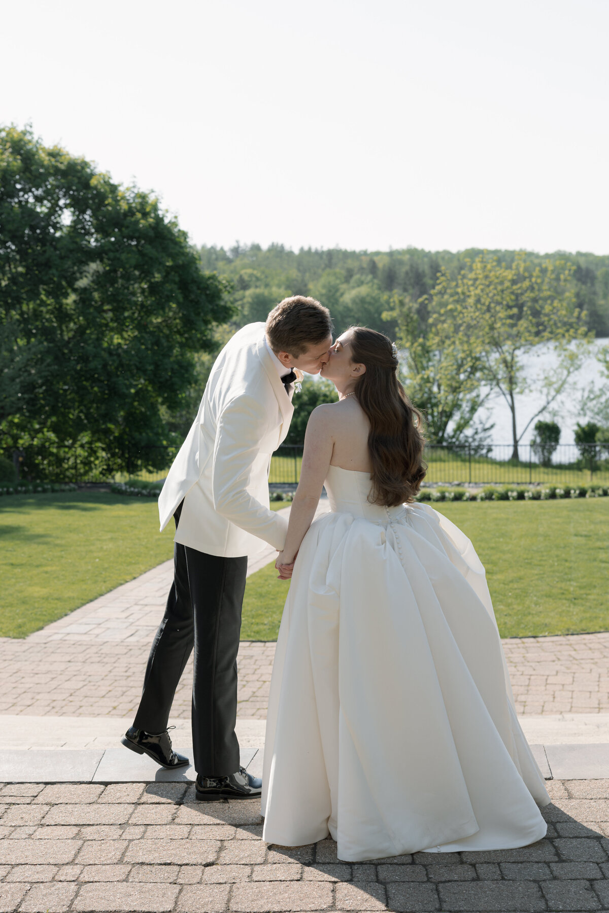 Grace & Ardor Co. East Coast Wedding Engagement Photography Pennsylvania New York City New Jersey Timeless Bold Art Direction Editorial Erin McGeever Lake House Inn-54