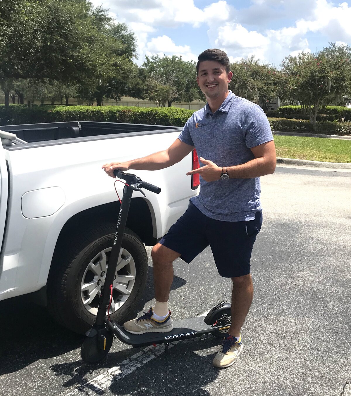 V&D Electric Bikes Scoot E-3 by the truck