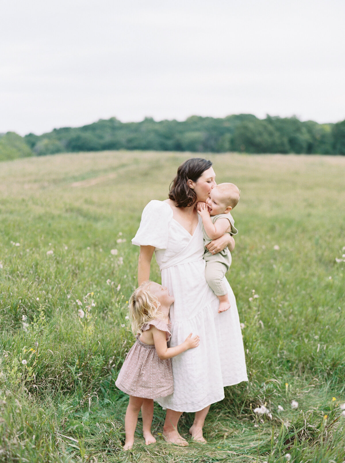 Lake Country family photographer Sokn Family-71