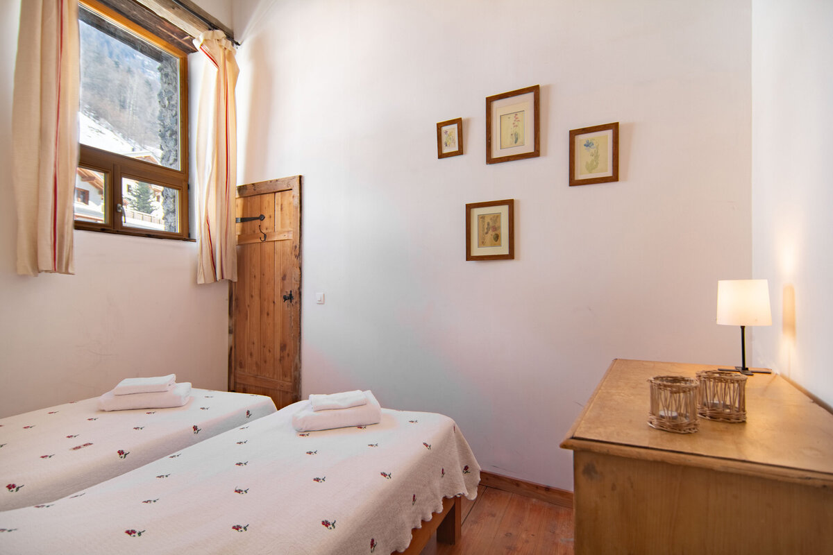 Bedroom 1 -2