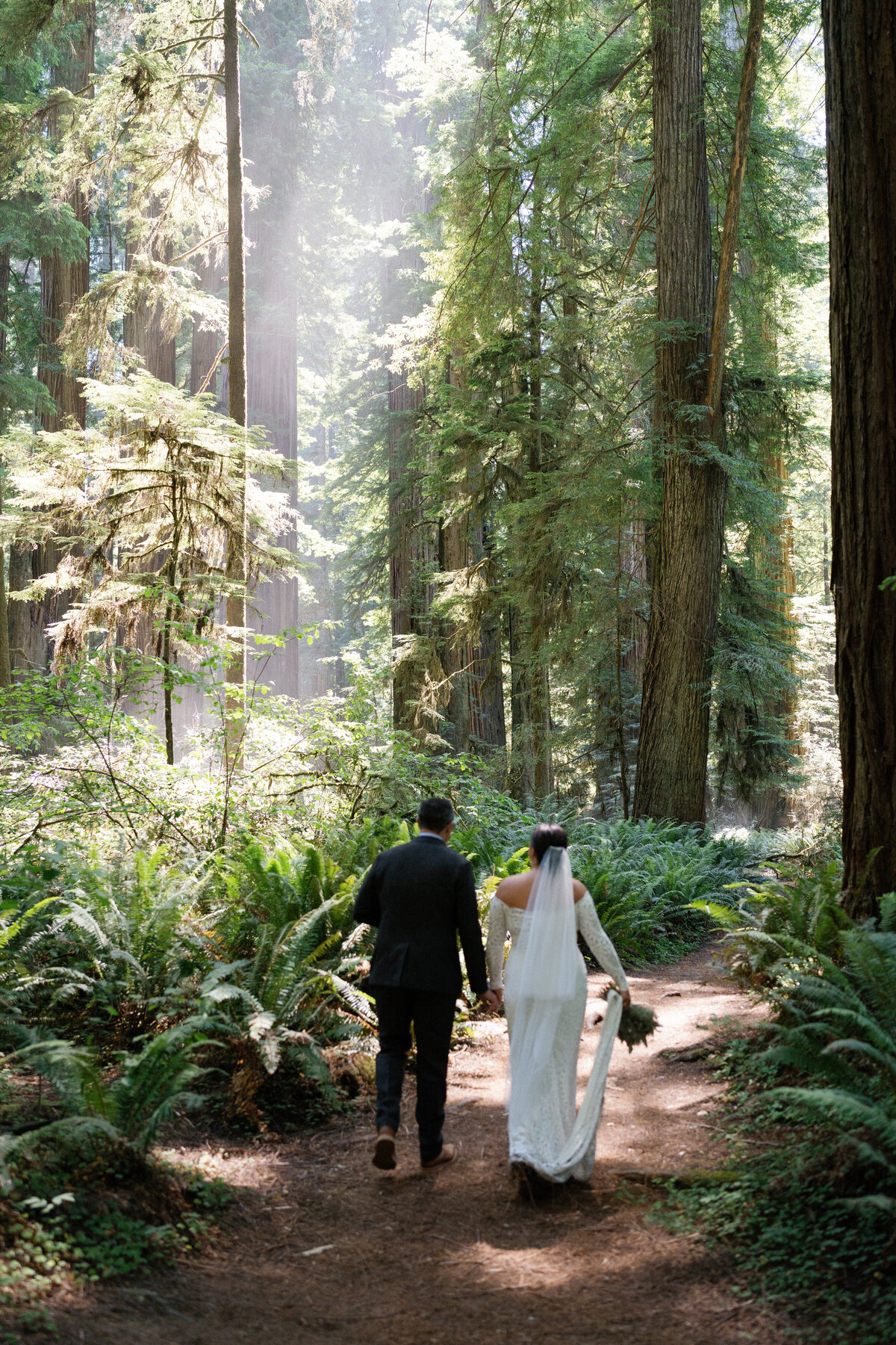 Forest elopement in PNW