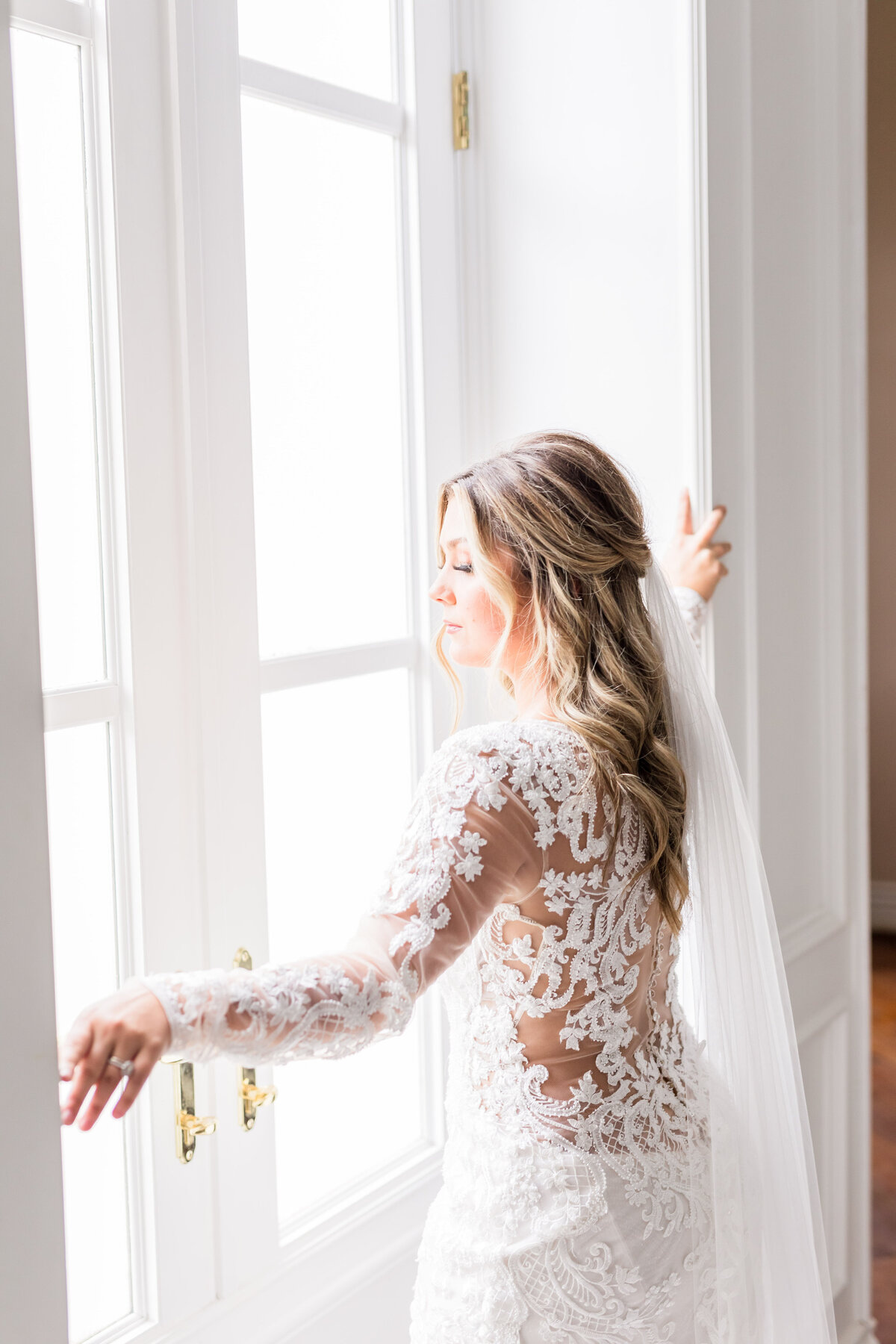 Luxury Bride gets ready before Wedding Day Ceremony