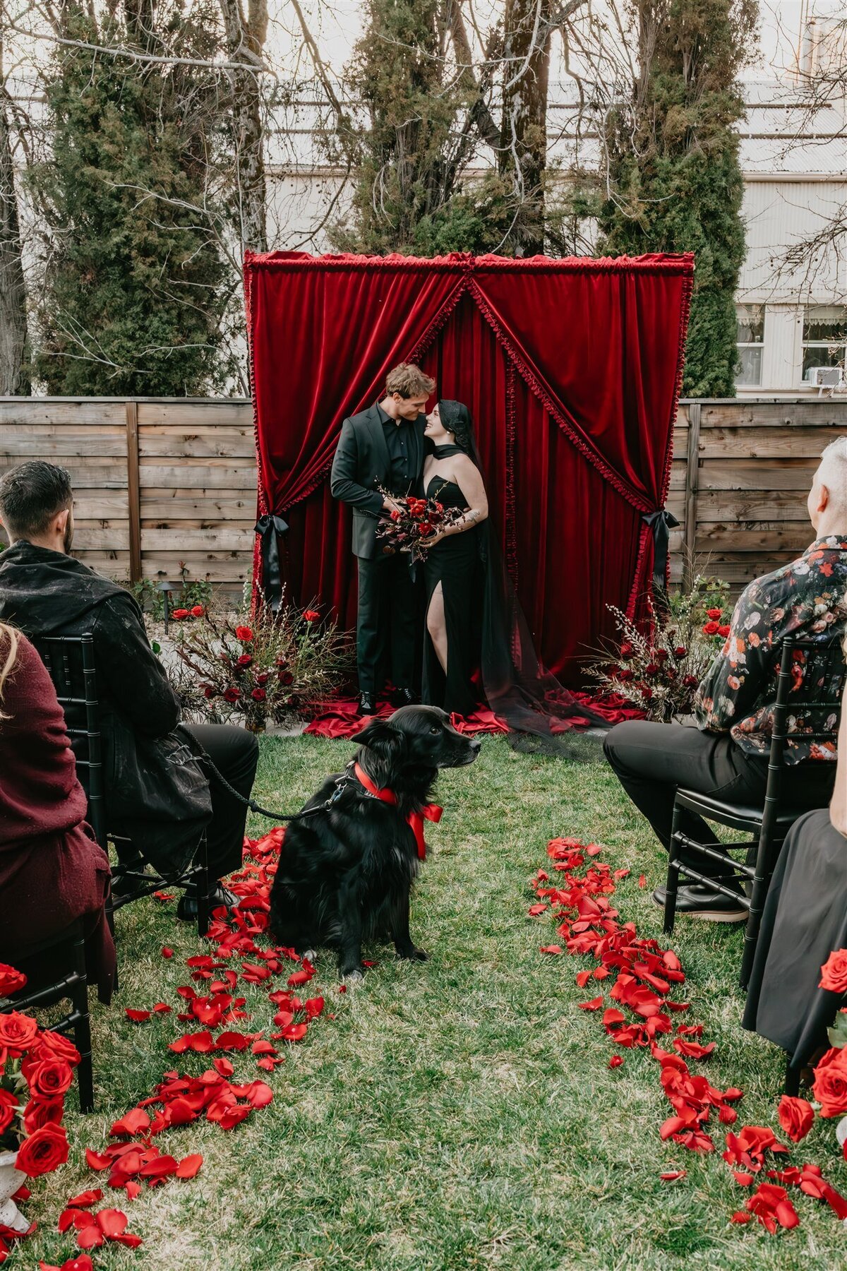 national-exchange-hotel-goth-dark-romance-vampire-wedding-022