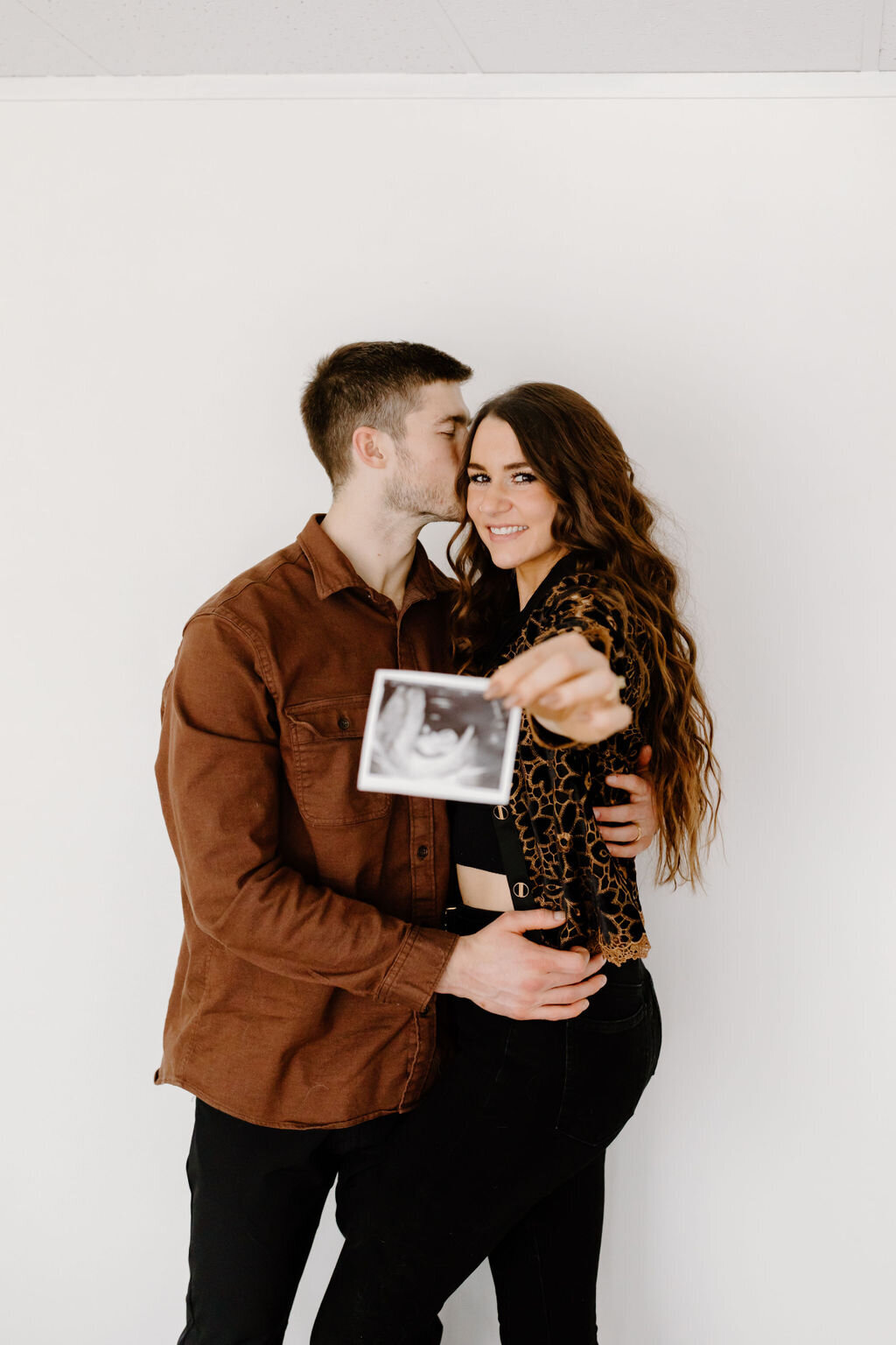 christina_ney_photography_wedding_engagement_lifestyle_photographer_dubuque_iowa_wedding_planning_assistance_adventurous_bold_laidback Family Photography52