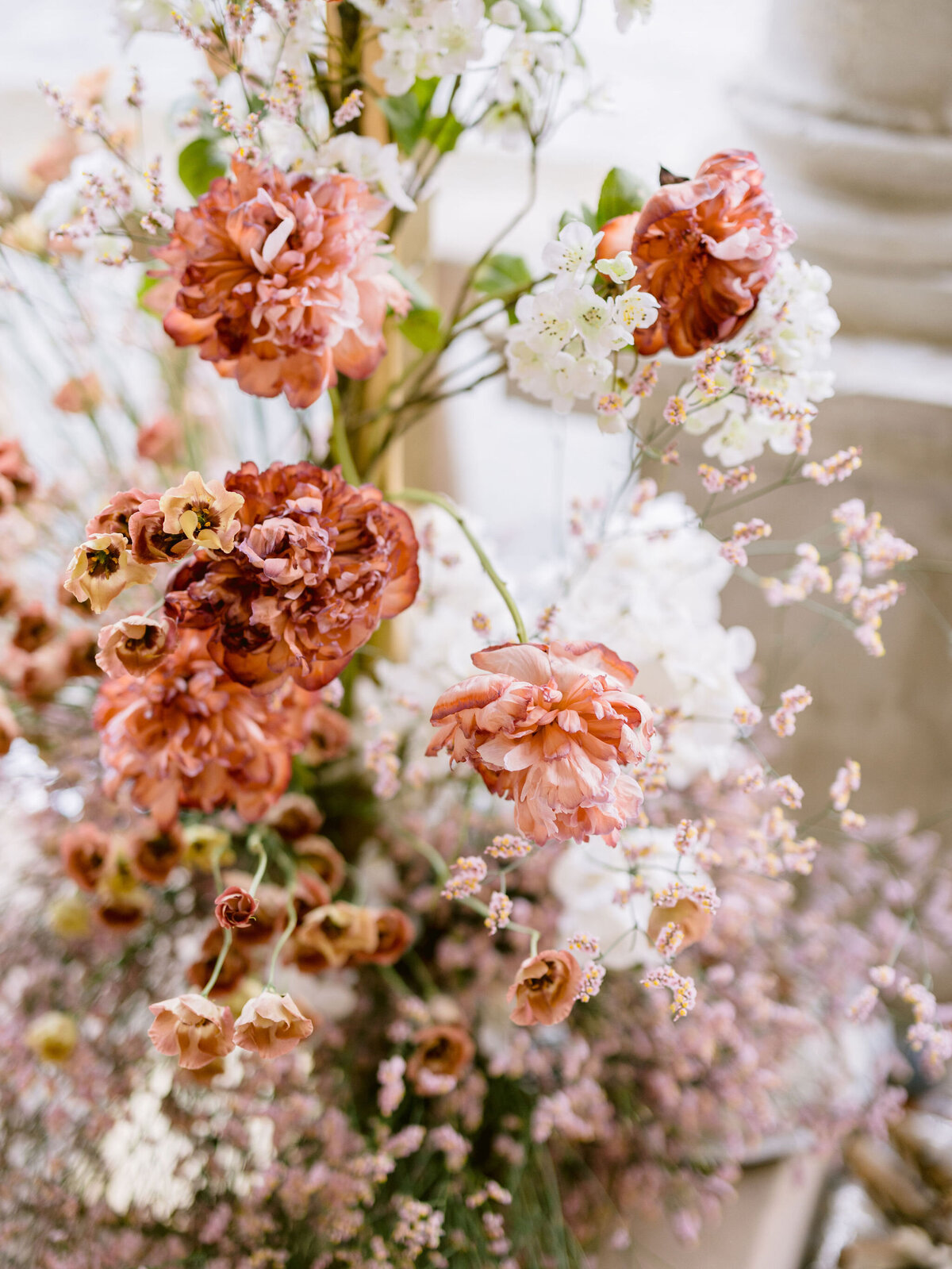 066-larissa-cleveland-modern-engaged-wedding-rain-juls-sharley-napa-135-larissa-cleveland-italy-lake-como-pliniana-wedding-shannon-leahy-561A7816