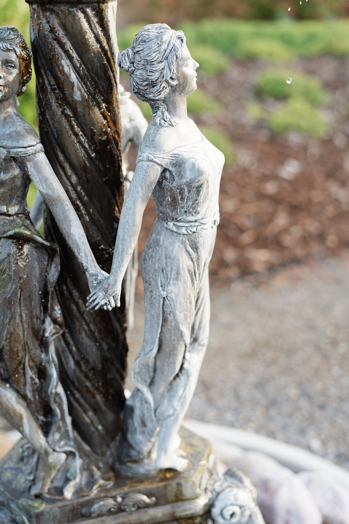 Outdoor-Ceremony-Vows-Portland-Wedding-Documentary15