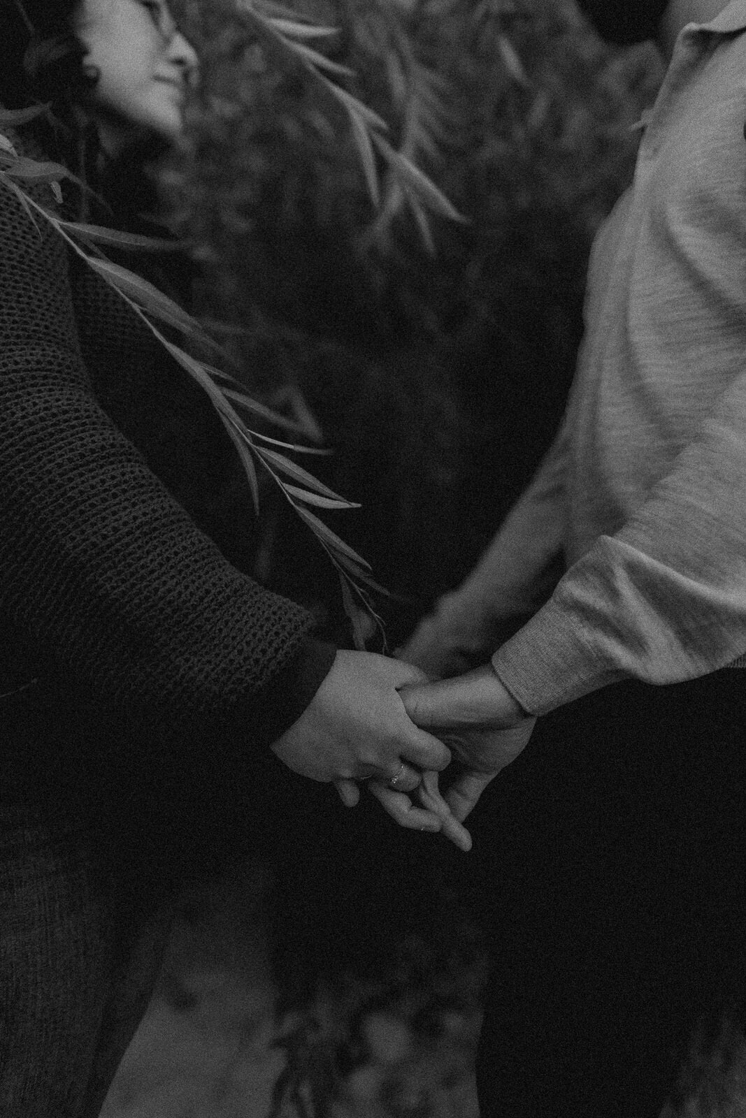 engaged-chicago-north-avenue-beach-city-session-love-untraditional-rachael-marie-illinois-24