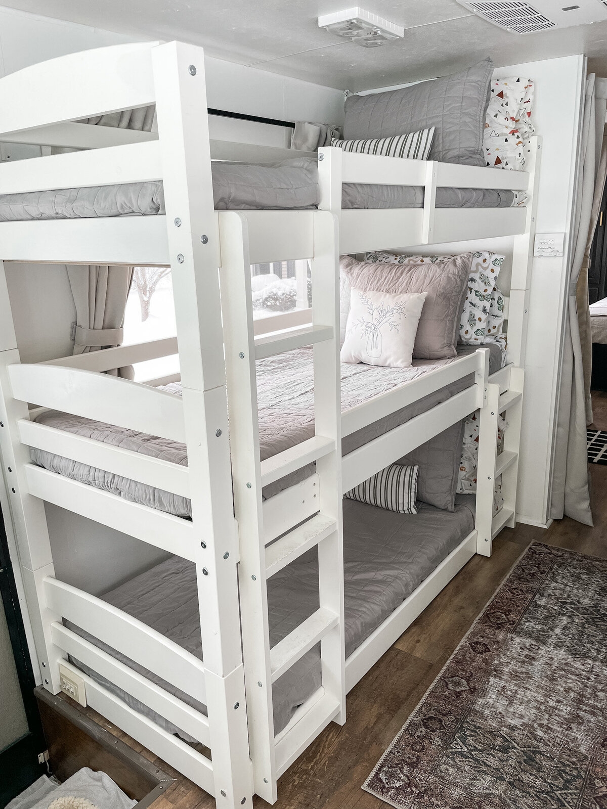 RV white triple bunk