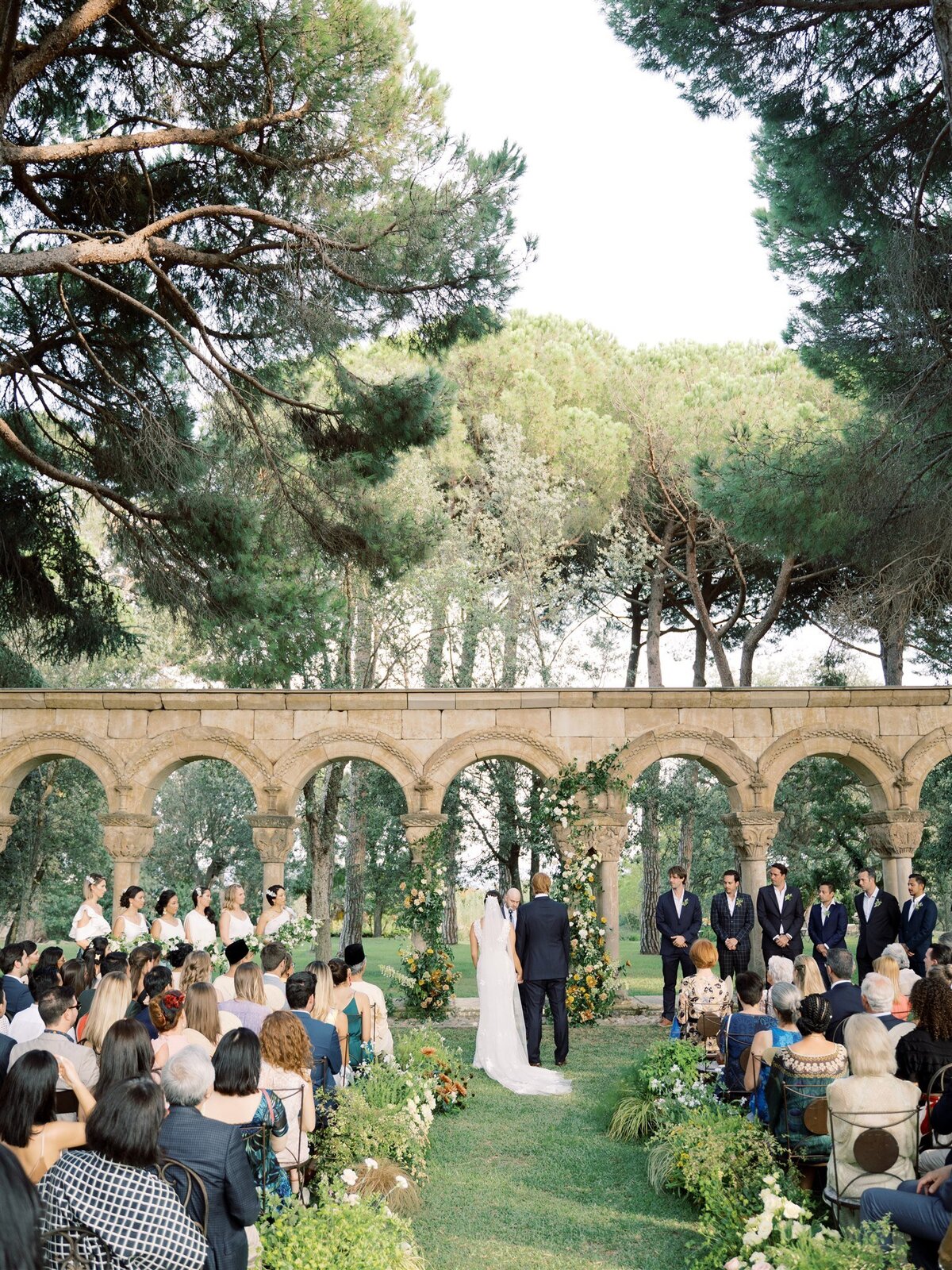 Luxury wedding planner and exclusive wedding destinations