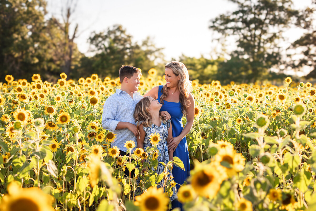NW Arkansas family photographer, family portraits near me, best portrait studio near me