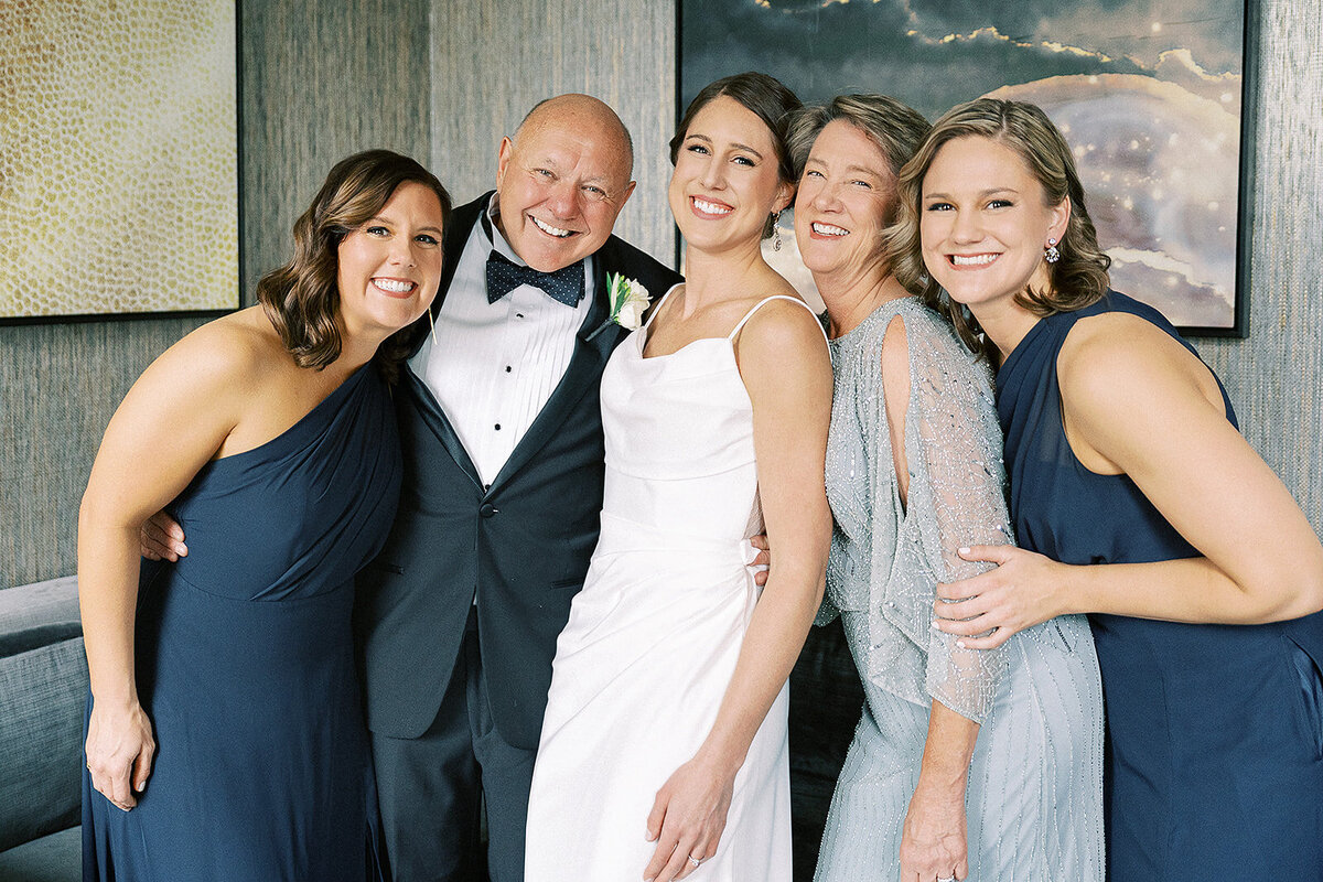 brides-parents-and-sisters-london-house-chicago-hbicweddings