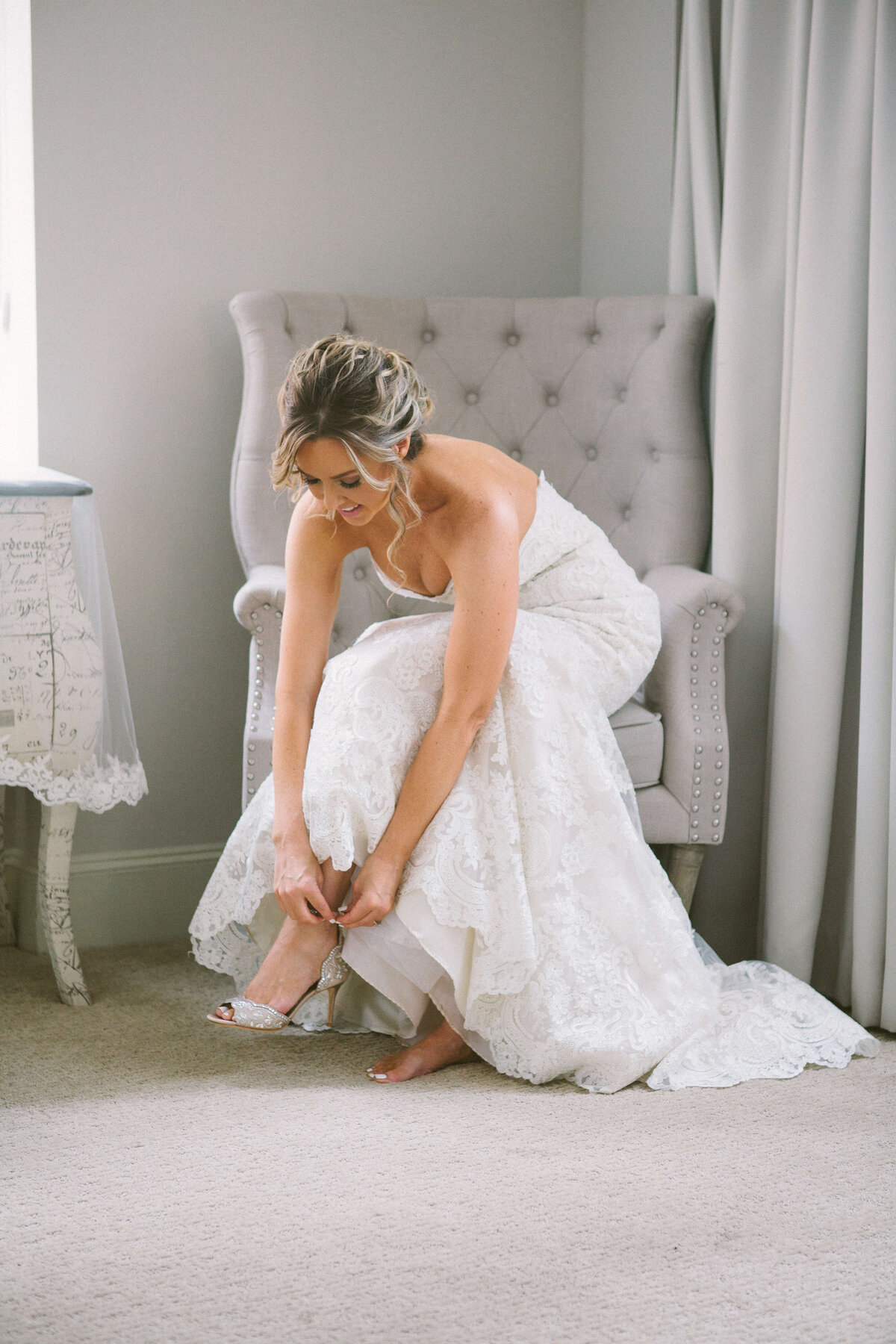 HeatherGettingReady-43