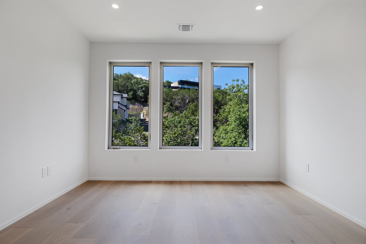 2707-toro-canyon-bedroom-1