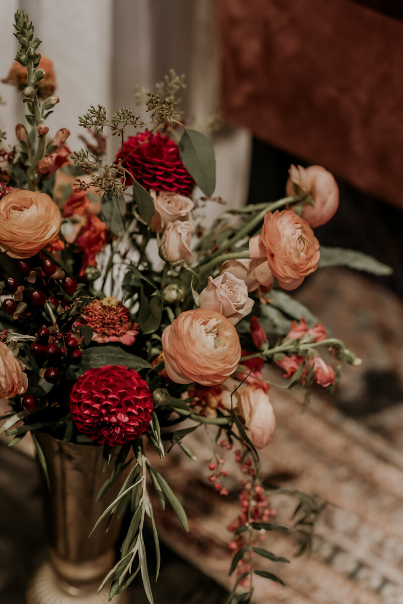 fine-art-florist-for-saint-kate-weddings-21