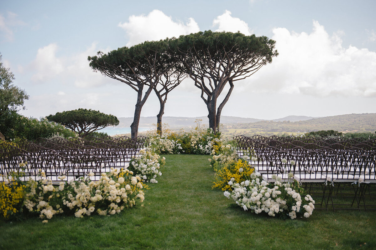 A Summer Wedding in St Tropez | by Willow \u0026 Oak Events, image size:1200x800