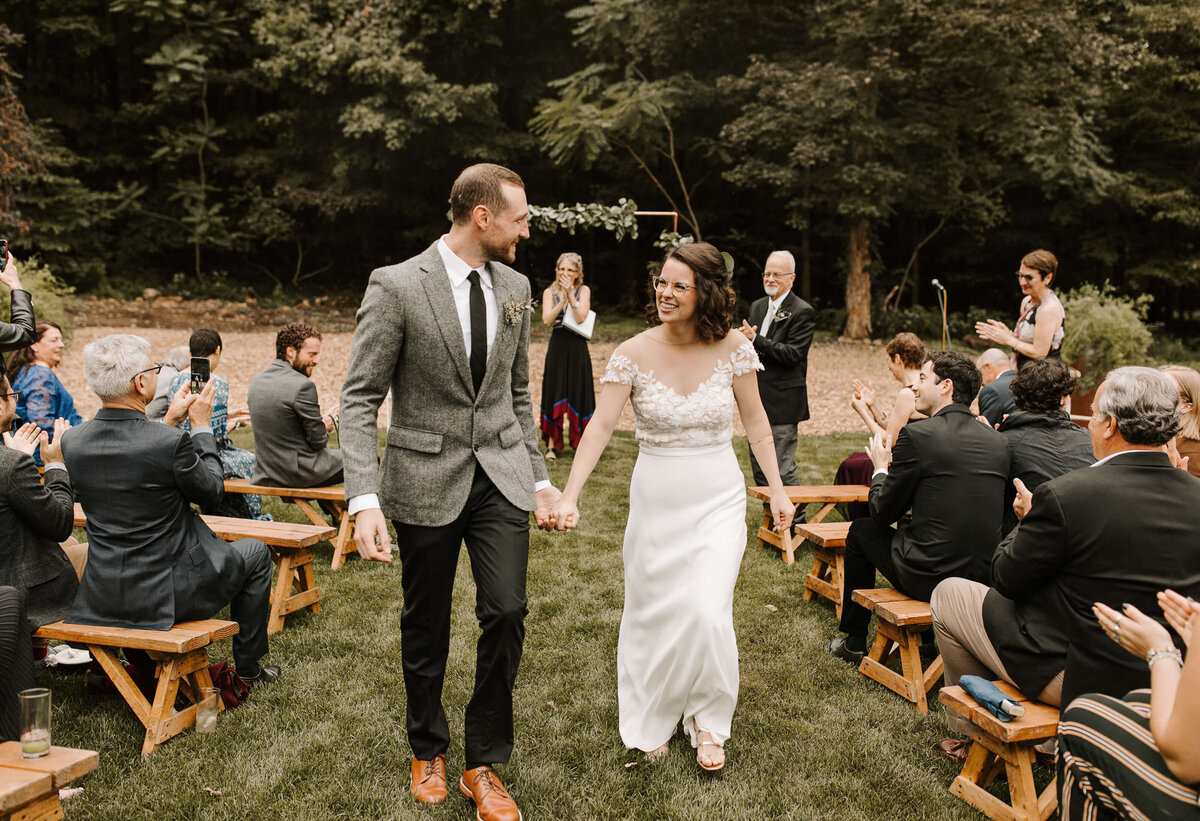 hudson-valley-backyard-wedding-2