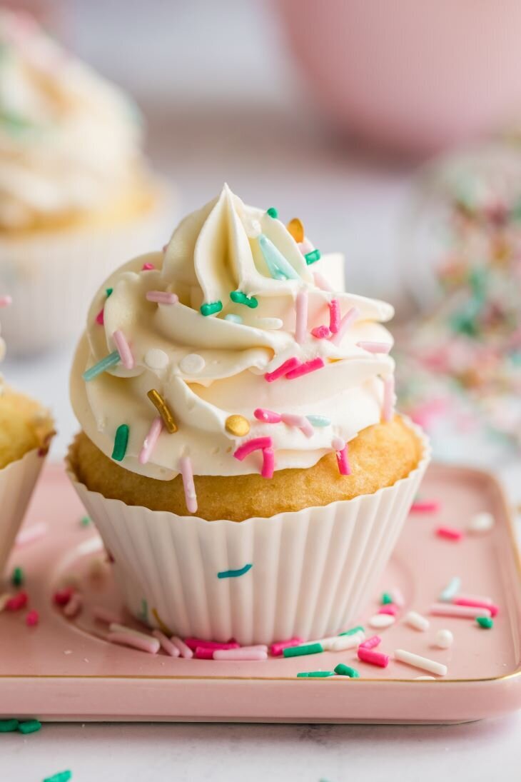Sprinkle Cupcakes-8