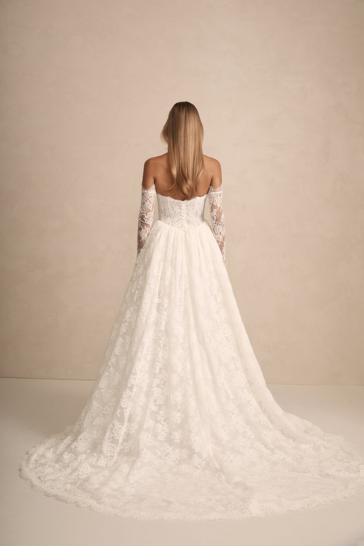 prim-wedding-dress-made-with-love-bridal-taneisha-128