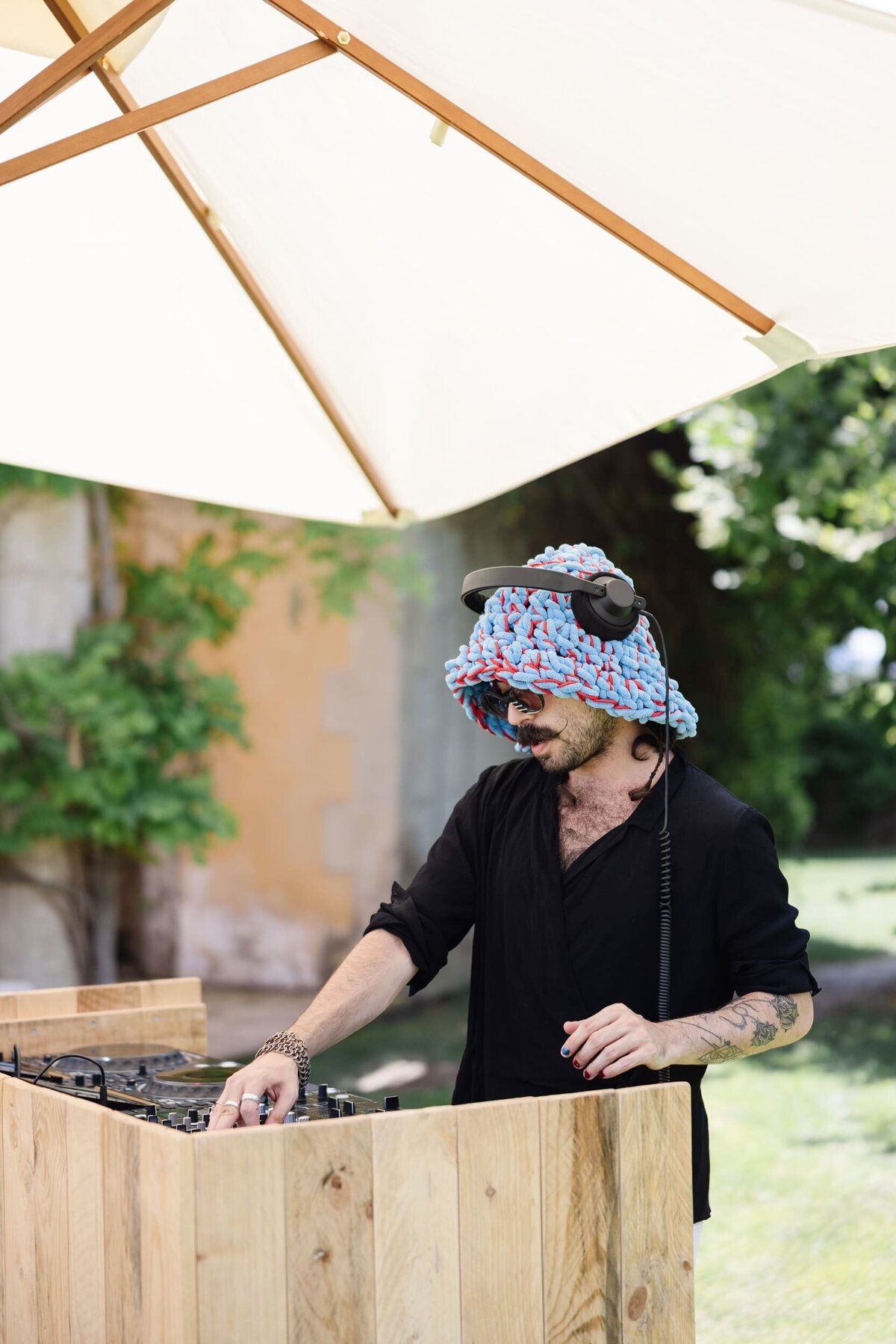 Pool-party-DJ