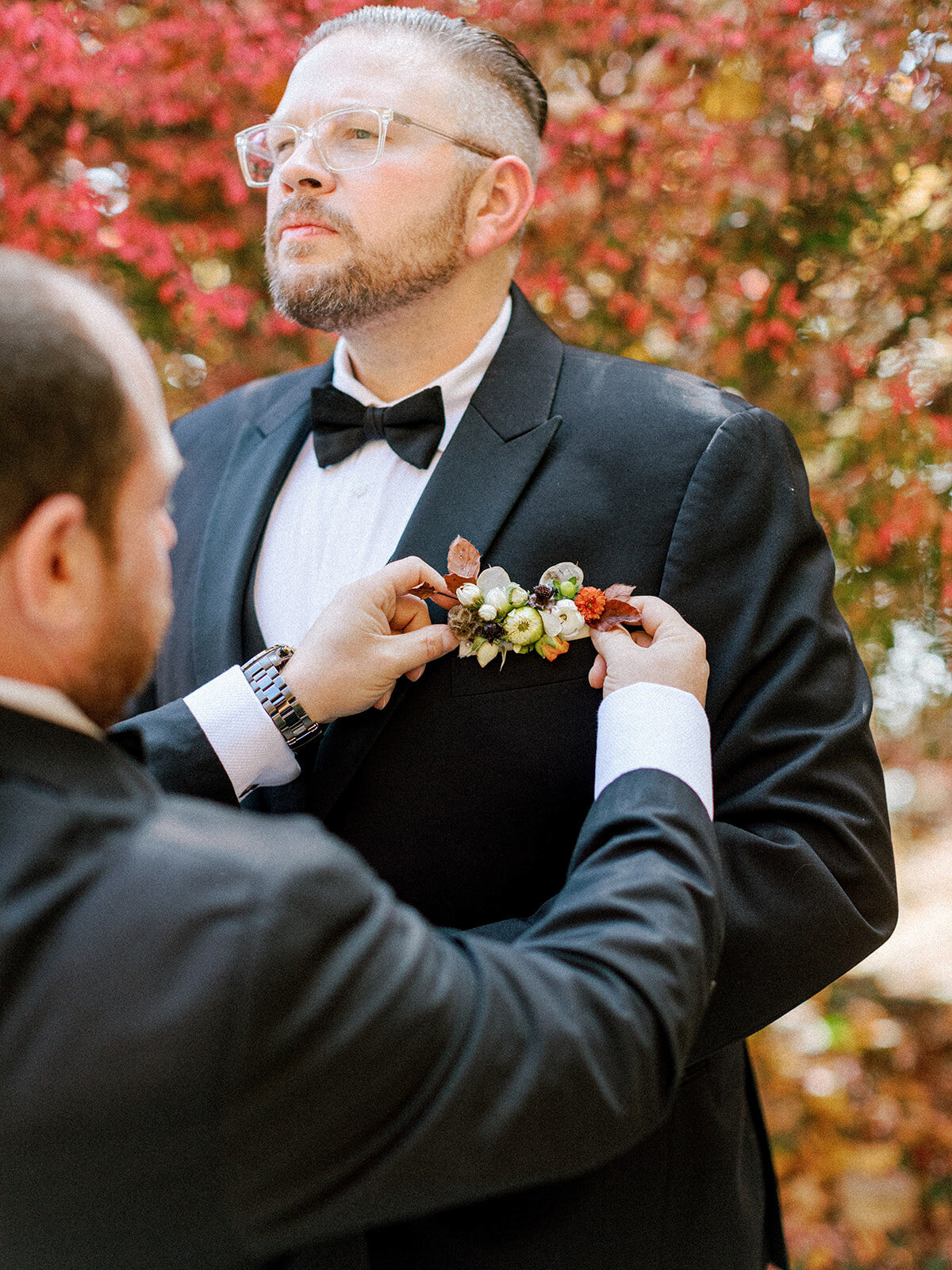 Daniel & Jamie - Groom Getting Ready - Lonesome Valley_ Sapphire_ North Carolina - Chrissy O_Neill & Co. - South Florida Wedding Photographer-57