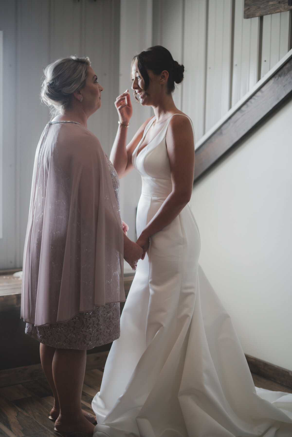 Cody&AlysaGettingReady_NikkiAnnettePhotog-18